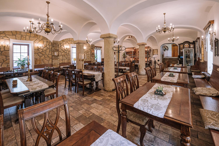Food & Drinks 2, Hotel Svatojanský Dvur, Praha 8