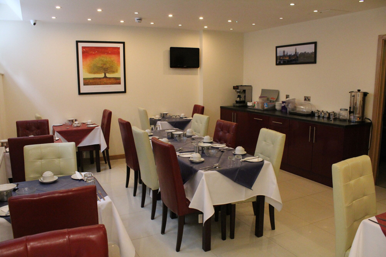 Food & Drinks 5, Regency Hotel Parkside, London