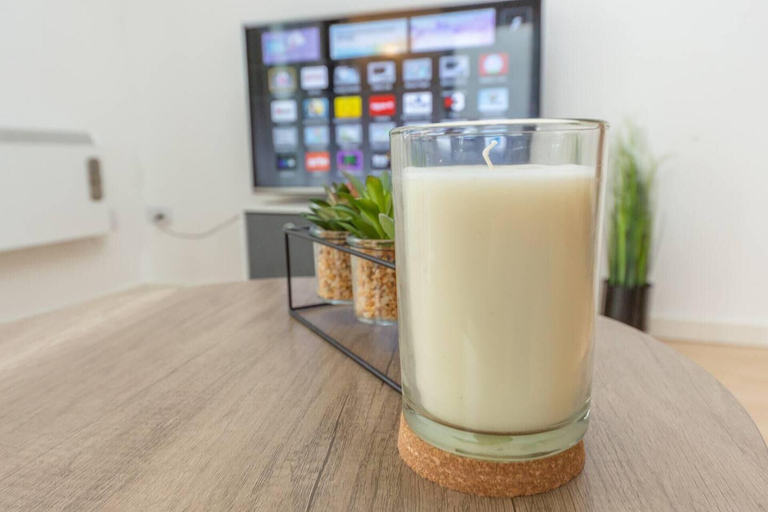 Food & Drinks, Beautiful 1-bed Apartment in Salford, Manchester
