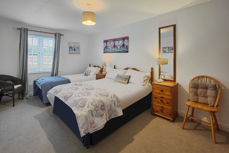 Bedroom 2, Host Stay Riverrun, North Yorkshire