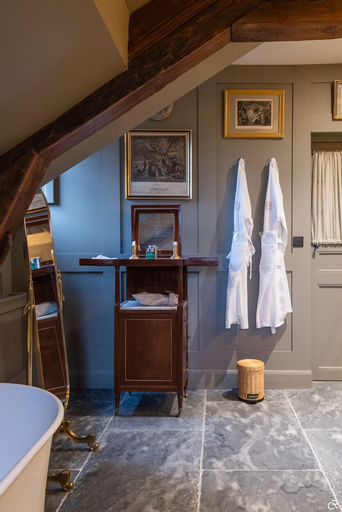 Bathroom 4