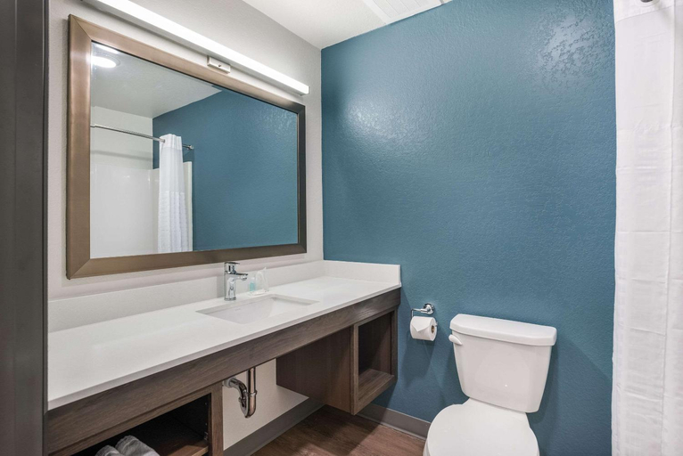 Bathroom 3, WoodSpring Suites Sulphur - Lake Charles, Calcasieu