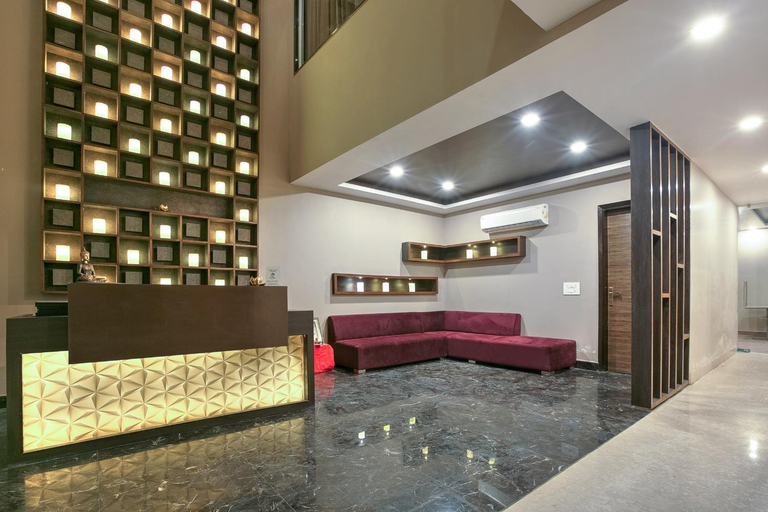 Public Area 1, Southwest Inn, Delhi