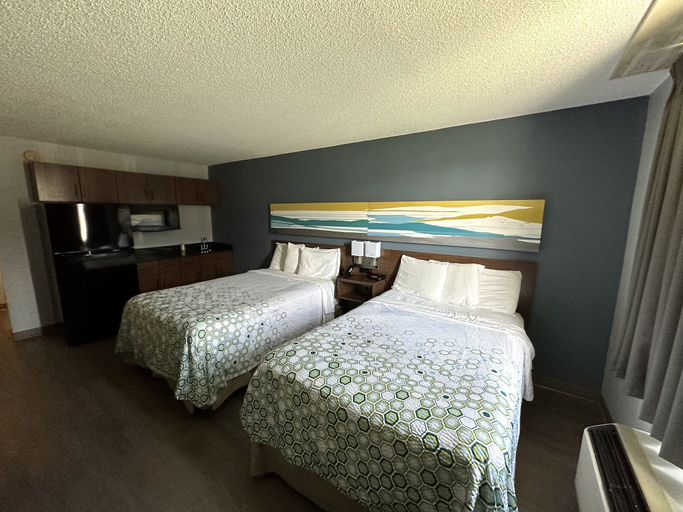 Bedroom, HomeTowne Studios by Red Roof Painted Post, Steuben
