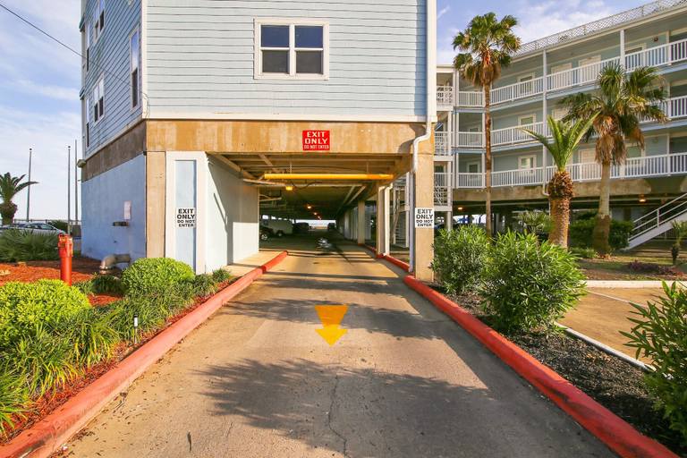 Exterior 3, Seascape 2317 Studio Bedroom Condo by RedAwning, Galveston