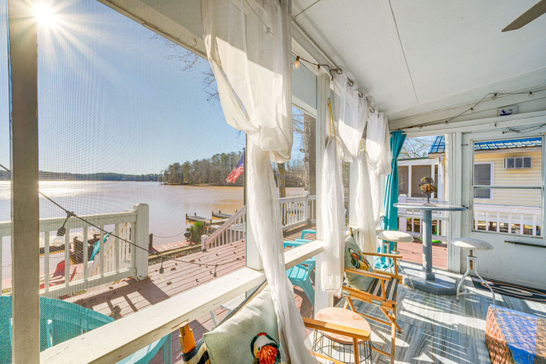 Food & Drinks, Discover Lakeside Bliss at Jackson Lake!, Butts
