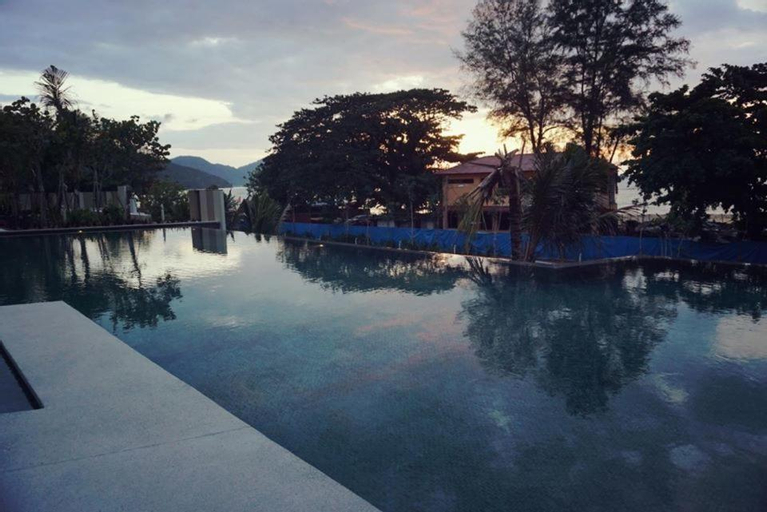 Sport & Beauty 2, By The Sea Batu Ferringghi Luxury Holiday Suite, Penang Island