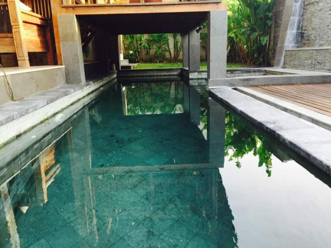 Swimming Pool 9