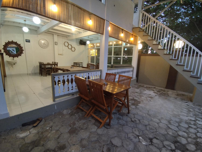Food & Drinks 3, Krui PENGINAPAN JOKOWI, Lampung Barat