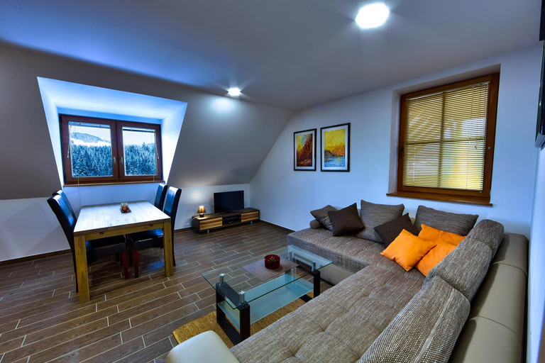 Others 2, Apartmaji Smogavc, Zrece