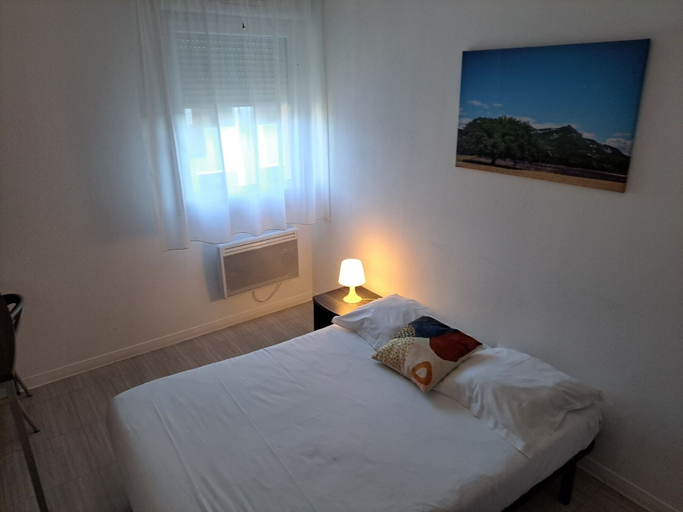 Bedroom 5, Les Académies Aixoises, Bouches-du-Rhône