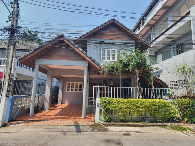 SEA HOUSE BANGSAEN บ้านริมทะเล บ้านพักบางแสน, Muang Chon Buri