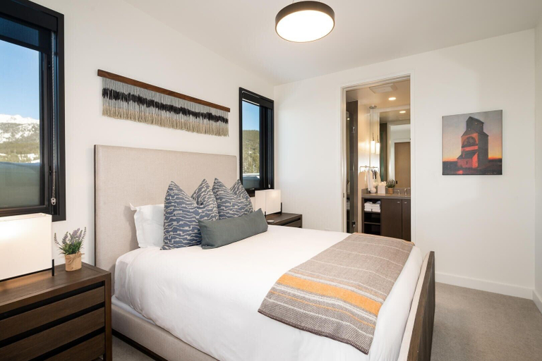Room 2, 6a Treeline Springs 5 Bedroom Home by Moonlight Basin Lodging, Madison
