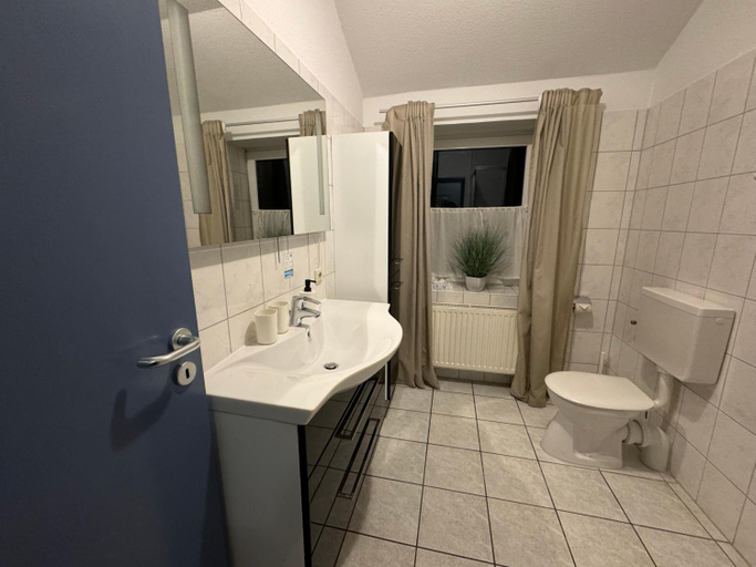 Bathroom 2, Alte Schmiede Hotel & Restaurant, Stade