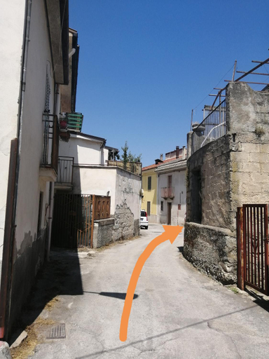 Others 5, Il labirinto, L'Aquila