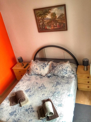 Room 4, Pensão Residencial Flor dos Cavaleiros, Lisbon