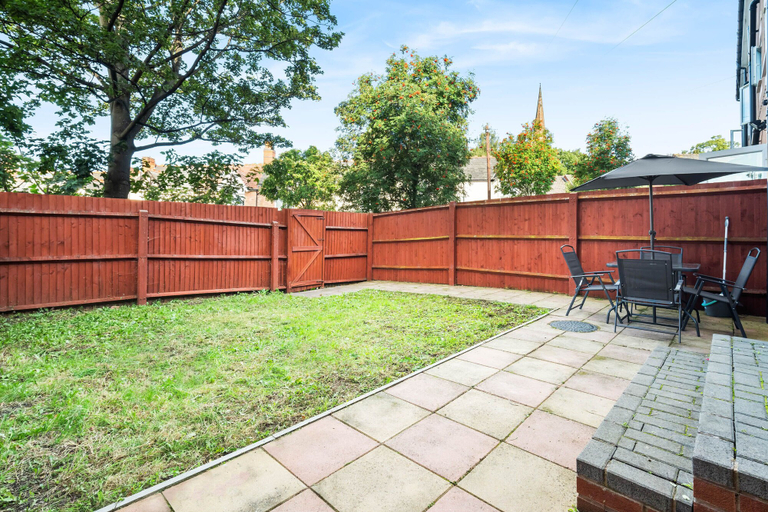 Others 5, Hotel Comforts & Home Conveniences -sleeps 8, Birmingham
