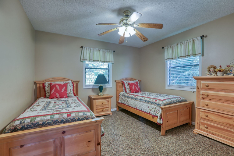 Bedroom 2, Moosetrax - 3 Bedrooms, 2 Baths, Sleeps 6 Cabin by RedAwning, Cocke