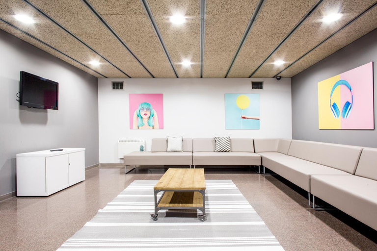 Others 3, Residencia Universitaria Resa As Burgas, Ourense