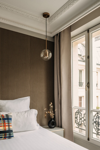 Bedroom 4, HIGHSTAY - Luxury Serviced Apartments - Rue de Rivoli, Paris