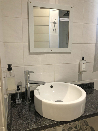 Bathroom 4, Hills and Dales Accommodation, City of Johannesburg