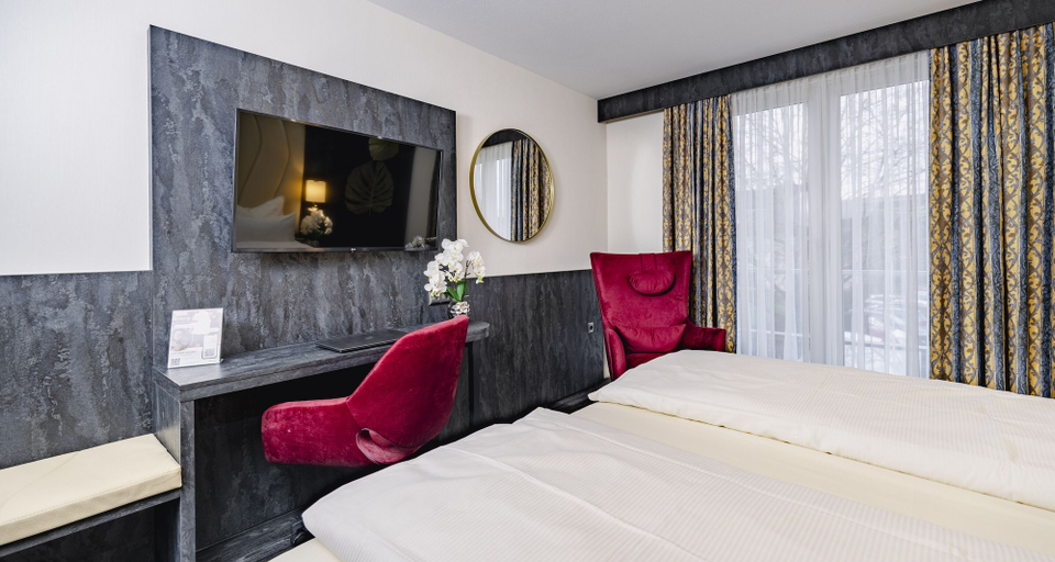 Bedroom 4, PLAZA INN Köln Pulheim, Rhein-Erft-Kreis