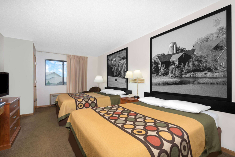 Bedroom 3, Super 8 by Wyndham Sparta, Monroe