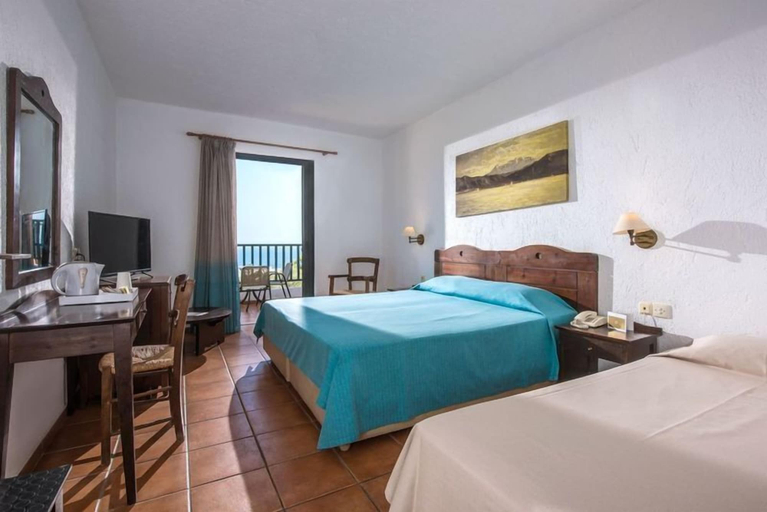 Bedroom 3, Hersonissos Village Hotel & Bungalows - All inclusive, Crete