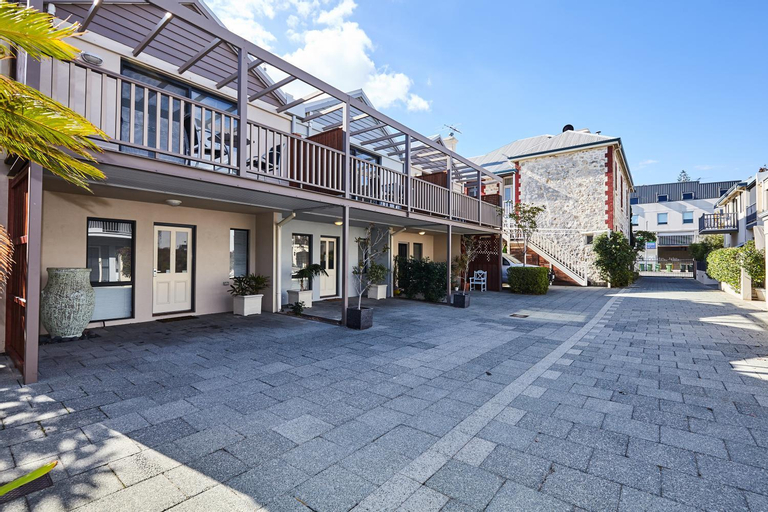 Exterior & Views 1, Fremantle Townhouse Unit 4, Fremantle