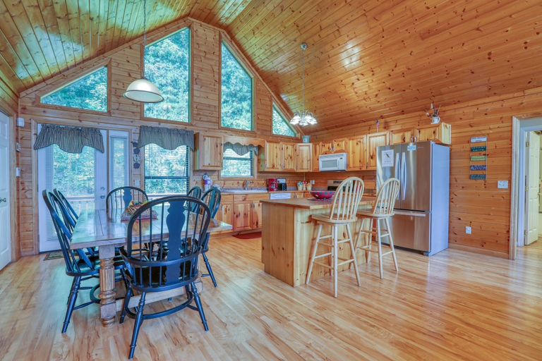 Others 5, Moosetrax - 3 Bedrooms, 2 Baths, Sleeps 6 Cabin by RedAwning, Cocke