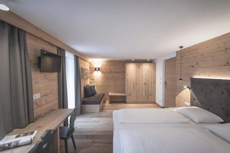 Bedroom 2, Ahrner Wirt Apartments, Bolzano
