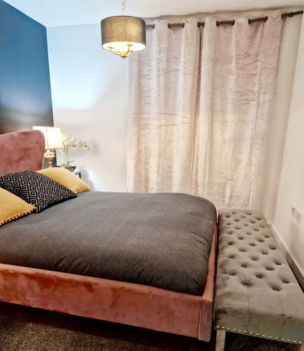 Bedroom 3, Luxury vip 2bed Apartment With Balcony, Solihull