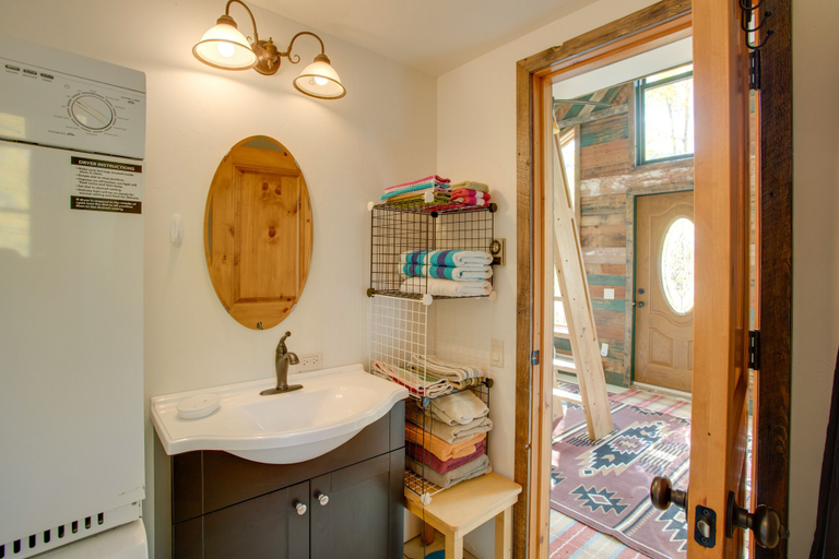 Bathroom 3, Colorful Cabin w/ Teepee, Fire Pits & Mtn Views!, Gunnison