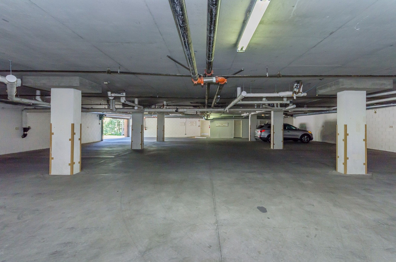 Parking, Silver Bear #39 3 Bedroom Condo, Mono