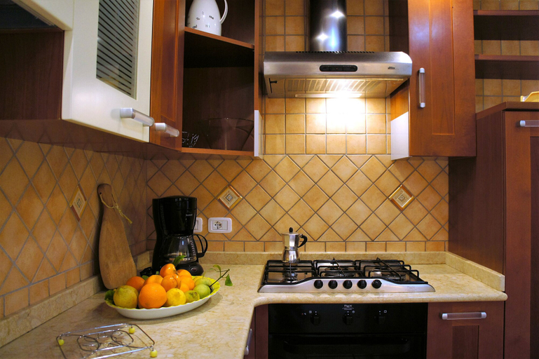 Private kitchenette 3, Residence Albarosa, Salerno