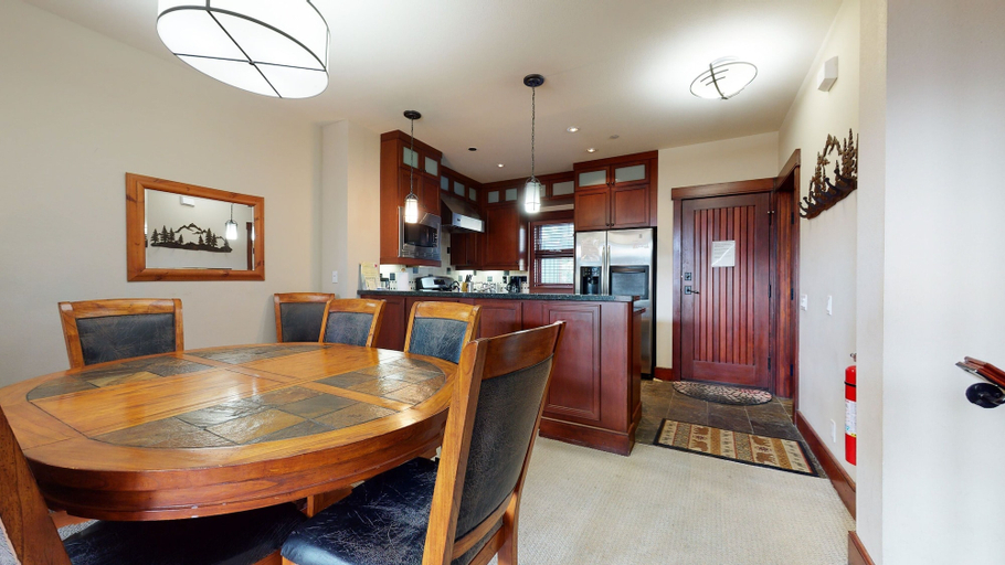 Private kitchen 2, Juniper Crest 6 3 Bedroom Townhouse by RedAwning, Mono
