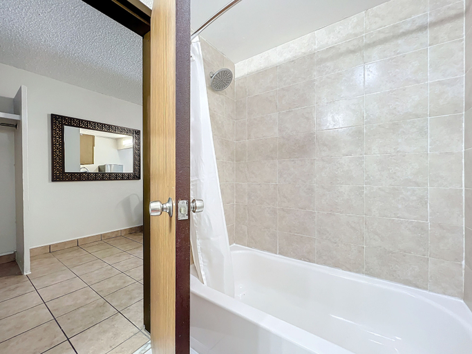 Bathroom 5, Stayable Kissimmee East, Osceola