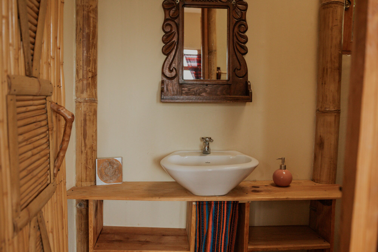 Bathroom 3, Saasil Retreat, Santa Cruz La Laguna