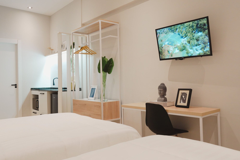 Bedroom 12