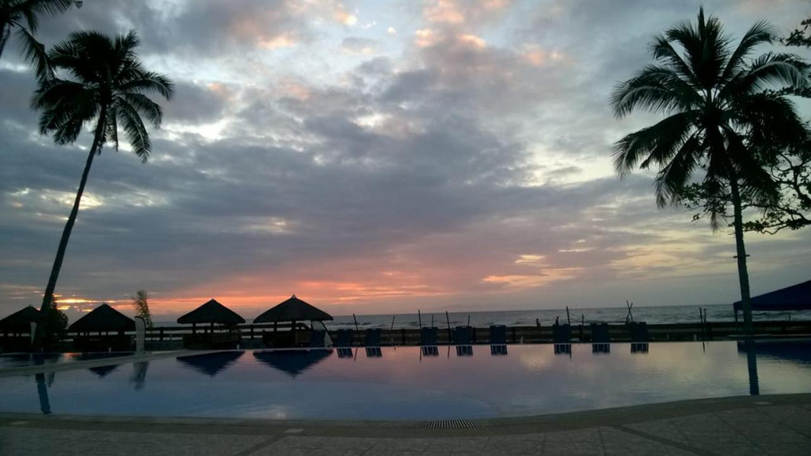 Swimming pool 3, Lagoon beach resort, Gitagum