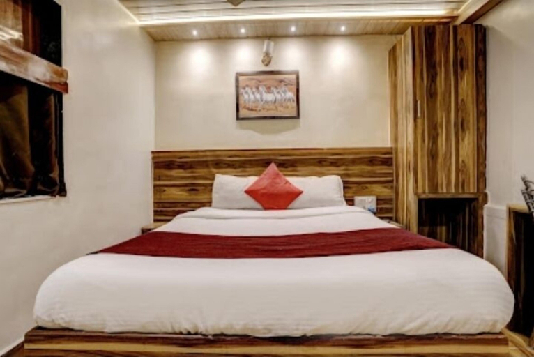 Bedroom 2, Hotel Green Park, Mumbai Suburban