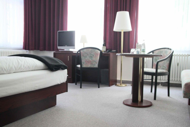 Bedroom 3, Stadt-Gut-Hotels - Das Kleine Hotel, Weimar