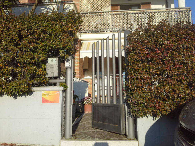 Others 3, Alba B&B, Isernia