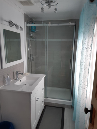 Bathroom 3, auberge gite maison des lilas, Charlevoix-Est