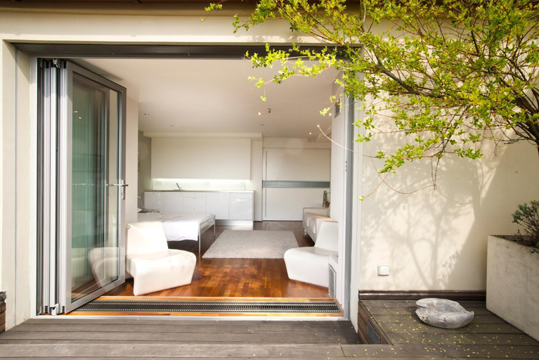 Others 4, Luxury Penthouse Apartment, Praha 2