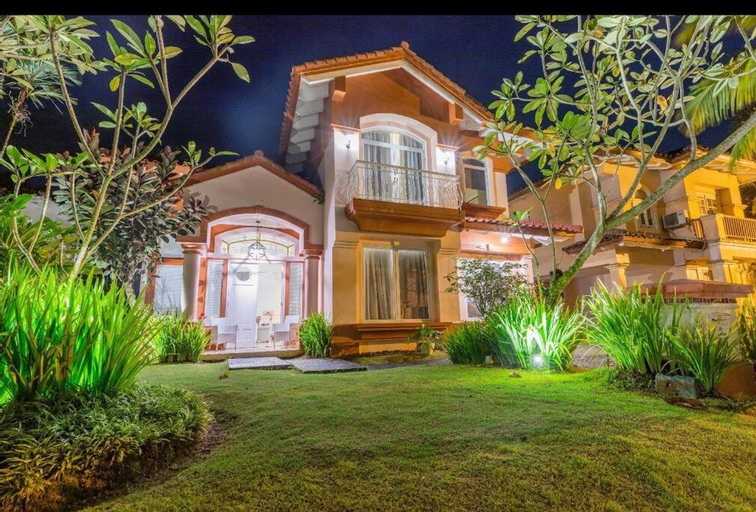 Exterior & Views 1, LaGita Carita Villa, Serang