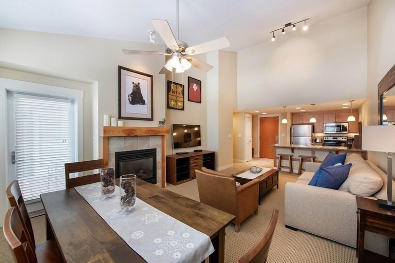 Select Unit 3606 - Fraser Crossing/founders Pointe 2 Bedroom Condo, Grand