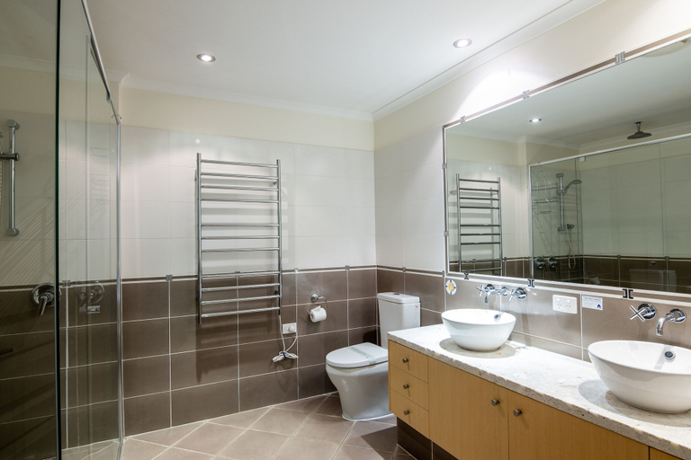 Bathroom 4, The Village Holiday Apartments at Burleigh, Gold Coast