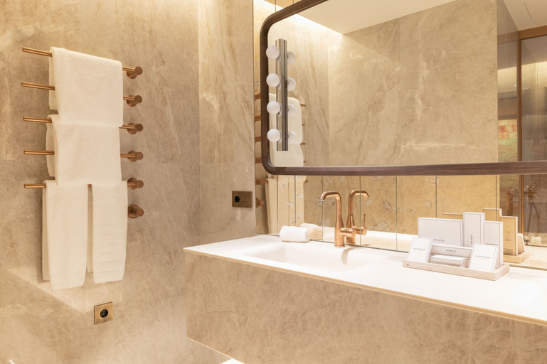 Bathroom 4, Casa Faraona Luxury Residences, Madrid