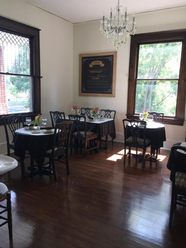 Food & Drinks, Baker's Hill Inn, Mercer